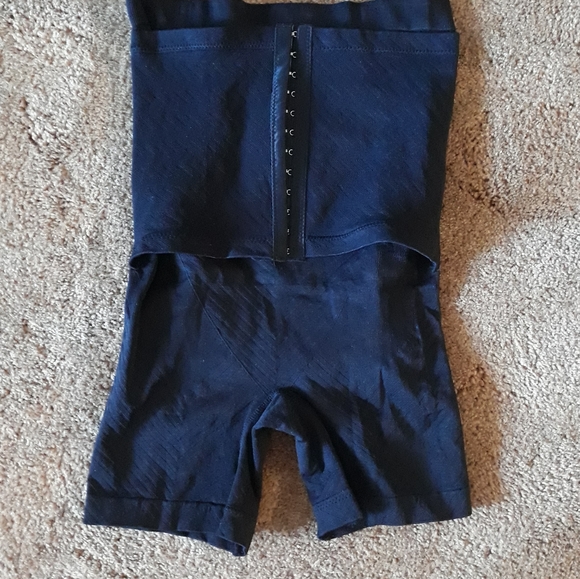 High Waist Shorts Tummy Control - Picture 4 of 6